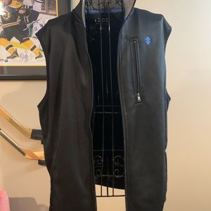 Izod vest mens. size small